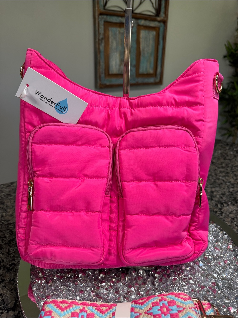 Wanderfull Quilted hydrobag Hot Pink Crossbody with tumbler holder inside NEW - Picture 5 of 16